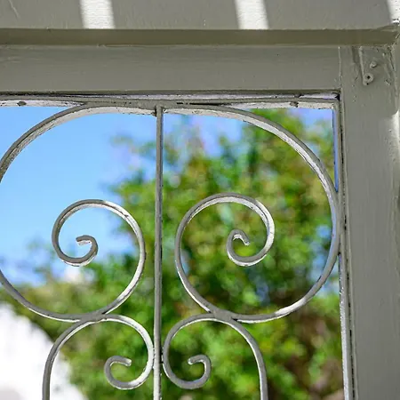 9 Muses Mykonos Орнос